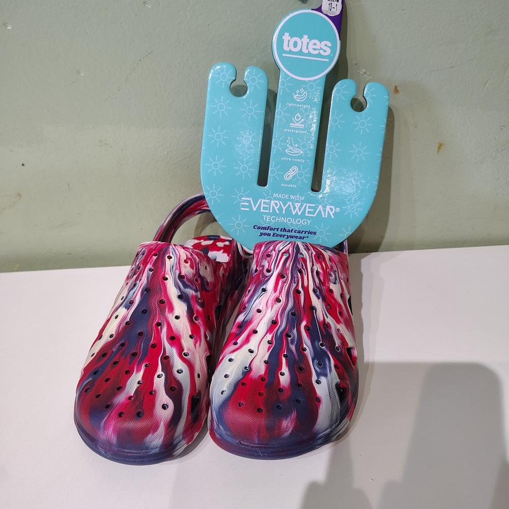 NWT Totes Multicolor Sandals Red White Blue Size Kids 13-1 Boys Girl Everywear